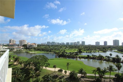 Купить кондоминиум в Авентура, Флорида 2 спальни, 115.66м2, № 2067447 - фото 24