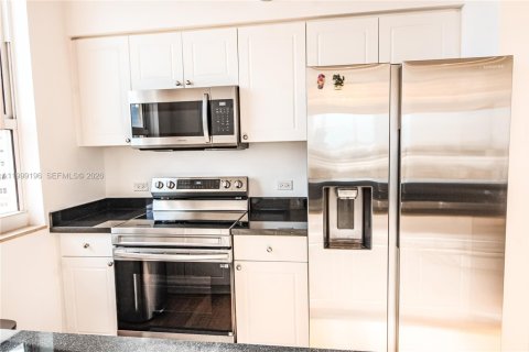 Купить кондоминиум в Авентура, Флорида 2 спальни, 115.66м2, № 2067447 - фото 7