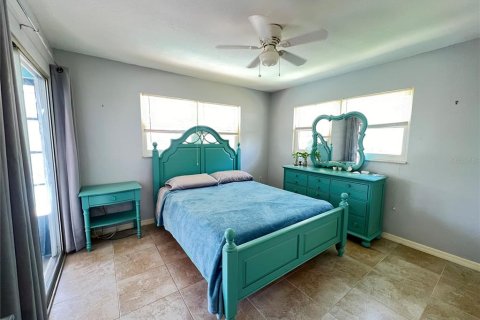 House in Punta Gorda, Florida 3 bedrooms, 141.21 sq.m. № 1616536 - photo 19