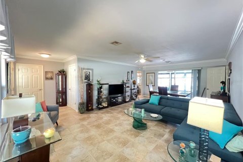 House in Punta Gorda, Florida 3 bedrooms, 141.21 sq.m. № 1616536 - photo 5
