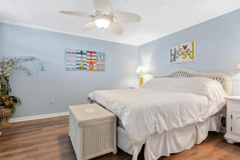 Condo in Sarasota, Florida, 2 bedrooms  № 1824925 - photo 22