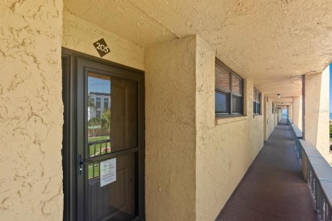 Condo in Sarasota, Florida, 2 bedrooms  № 1824925 - photo 4