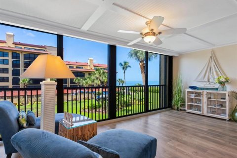 Condo in Sarasota, Florida, 2 bedrooms  № 1824925 - photo 15