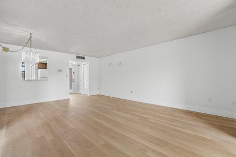 Condominio en venta en Margate, Florida, 2 dormitorios, 92.9 m2 № 2251656 - foto 8