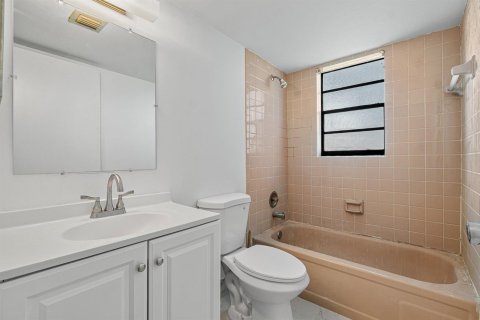 Condominio en venta en Margate, Florida, 2 dormitorios, 92.9 m2 № 2251656 - foto 16