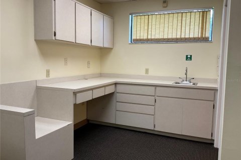 Propiedad comercial en alquiler en Dunedin, Florida, 420.85 m2 № 1798170 - foto 20