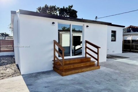Casa en venta en Miami, Florida, 3 dormitorios, 142.23 m2 № 2258107 - foto 5