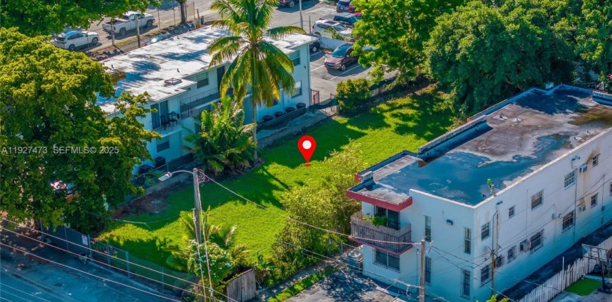 Immobilier commercial à Miami, Floride № 1986079