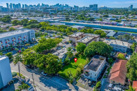 Immobilier commercial à vendre à Miami, Floride № 1986079 - photo 18