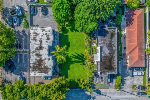 Immobilier commercial à vendre à Miami, Floride № 1986079 - photo 3