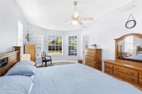 House in Port Charlotte, Florida 3 bedrooms, 221.85 sq.m. № 2157132 - photo 15