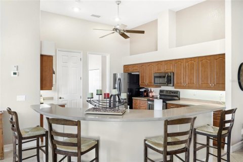 House in Port Charlotte, Florida 3 bedrooms, 221.85 sq.m. № 2157132 - photo 10