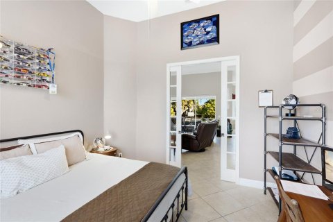 House in Port Charlotte, Florida 3 bedrooms, 221.85 sq.m. № 2157132 - photo 20