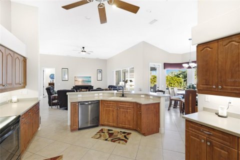 House in Port Charlotte, Florida 3 bedrooms, 221.85 sq.m. № 2157132 - photo 12