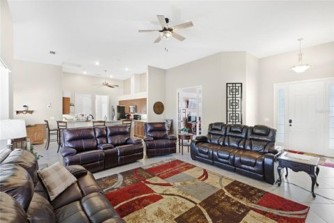 House in Port Charlotte, Florida 3 bedrooms, 221.85 sq.m. № 2157132 - photo 9