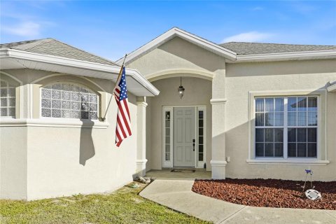 House in Port Charlotte, Florida 3 bedrooms, 221.85 sq.m. № 2157132 - photo 5