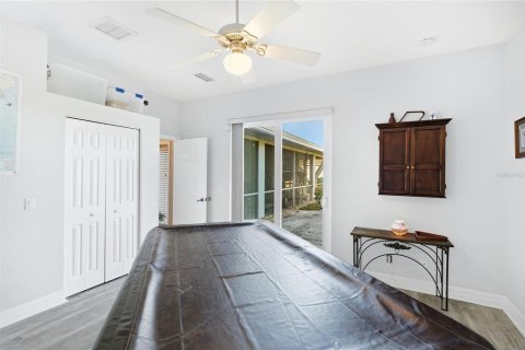 House in Port Charlotte, Florida 3 bedrooms, 221.85 sq.m. № 2157132 - photo 25