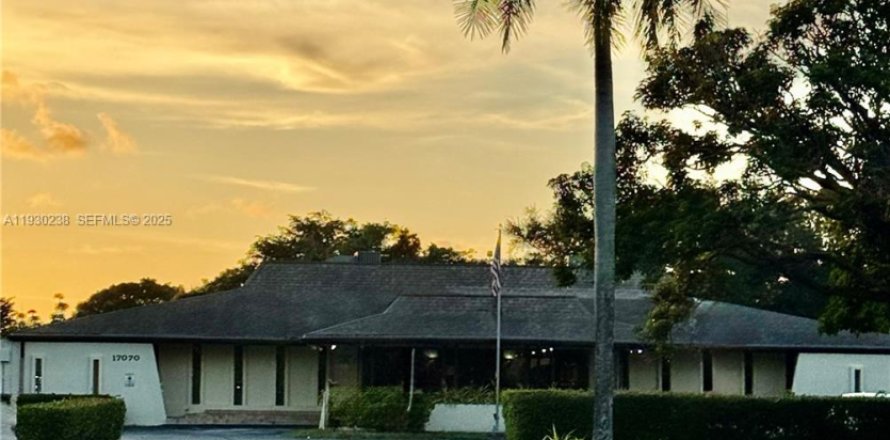 Condominio en Miami, Florida, 2 dormitorios № 1990519