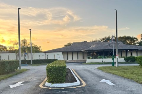 Condominio en venta en Miami, Florida, 2 dormitorios, 103.12 m2 № 1990519 - foto 3