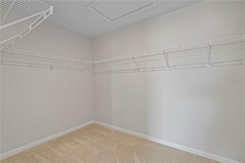 House in Davenport, Florida 4 bedrooms, 266.63 sq.m. № 1670072 - photo 24