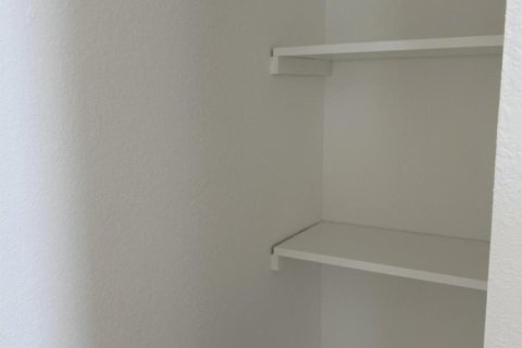 Commercial property in Lake Worth, Florida 1 bedroom, 55.74 sq.m. № 1161906 - photo 1