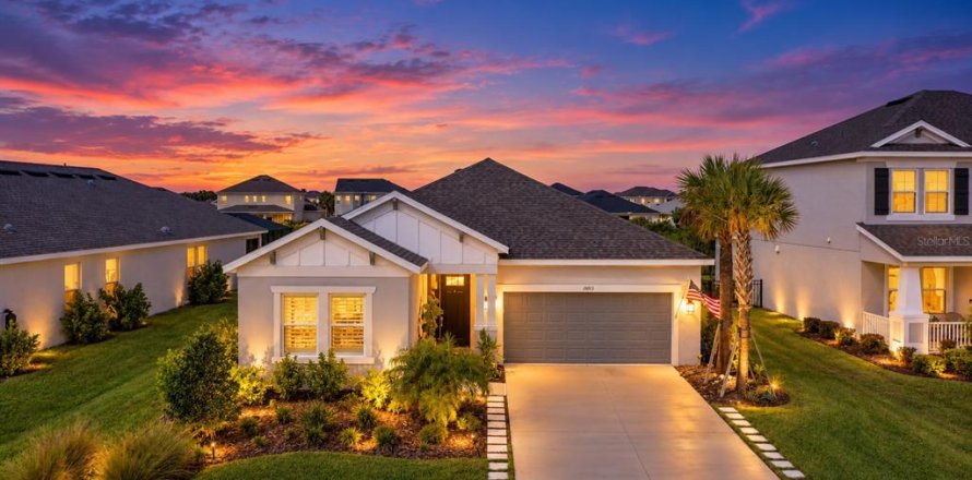 Villa ou maison à Palmetto, Floride 4 chambres, 222.87 m2 № 2398353