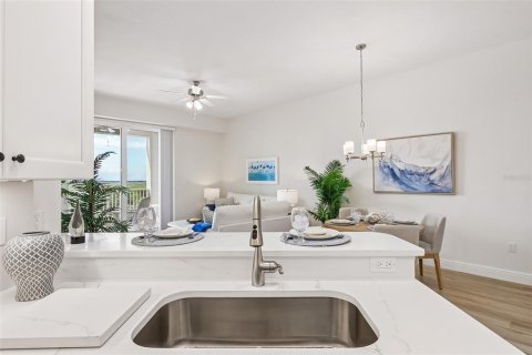 Condo in New Smyrna Beach, Florida, 2 bedrooms  № 2402776 - photo 16