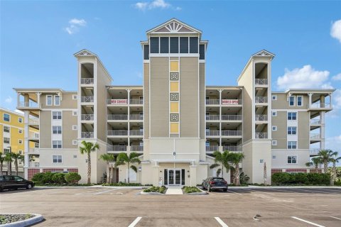 Condo in New Smyrna Beach, Florida, 2 bedrooms  № 2402776