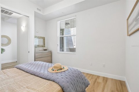 Condo in New Smyrna Beach, Florida, 2 bedrooms  № 2402776 - photo 25