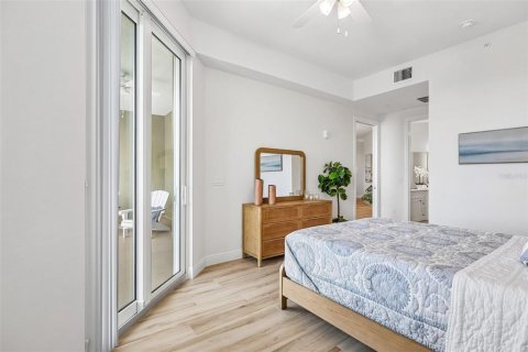 Condo in New Smyrna Beach, Florida, 2 bedrooms  № 2402776 - photo 20