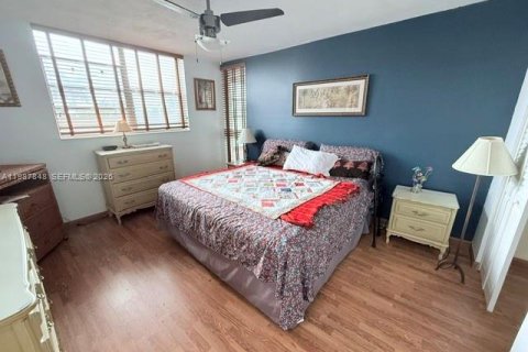 Condominio en venta en Lauderdale Lakes, Florida, 1 dormitorio, 69.49 m2 № 2055428 - foto 17