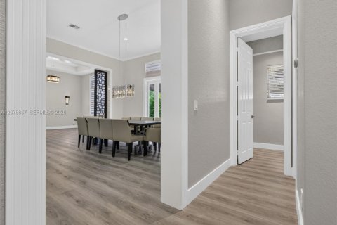 Villa ou maison à vendre à Weston, Floride: 5 chambres, 451.32 m2 № 2327487 - photo 26
