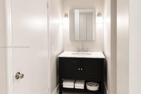 Снять в аренду кондоминиум в Майами-Бич, Флорида 2 спальни, 92.34м2, № 2084460 - фото 11