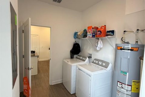 Touwnhouse à vendre à Orlando, Floride: 3 chambres, 148.55 m2 № 1857933 - photo 22