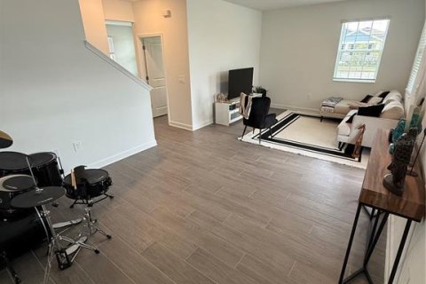 Touwnhouse à vendre à Orlando, Floride: 3 chambres, 148.55 m2 № 1857933 - photo 5