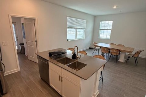 Touwnhouse à vendre à Orlando, Floride: 3 chambres, 148.55 m2 № 1857933 - photo 18