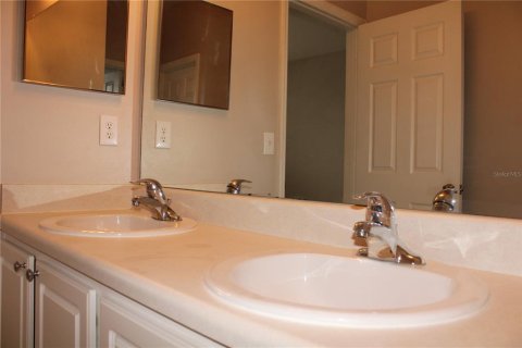 Condominio en alquiler en Sarasota, Florida, 2 dormitorios, 115.76 m2 № 1642612 - foto 10