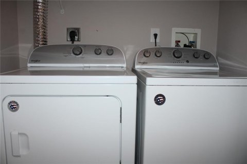 Condominio en alquiler en Sarasota, Florida, 2 dormitorios, 115.76 m2 № 1642612 - foto 19