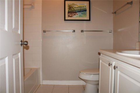 Condominio en alquiler en Sarasota, Florida, 2 dormitorios, 115.76 m2 № 1642612 - foto 17