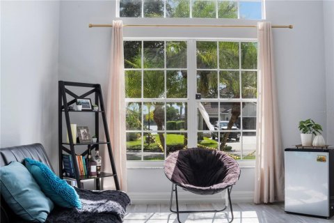 Casa en venta en Orlando, Florida, 4 dormitorios, 221.11 m2 № 1905435 - foto 6