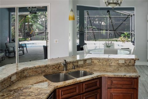 Casa en venta en Orlando, Florida, 4 dormitorios, 221.11 m2 № 1905435 - foto 8