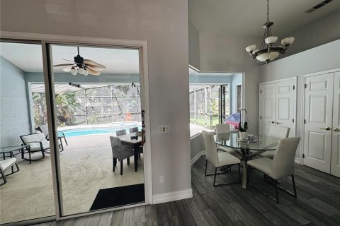 Casa en venta en Orlando, Florida, 4 dormitorios, 221.11 m2 № 1905435 - foto 17