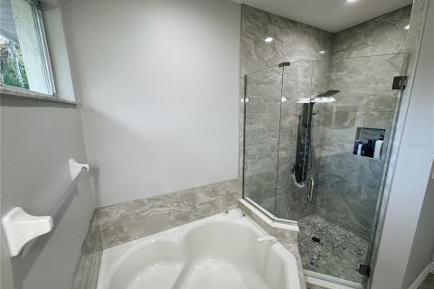 Casa en venta en Orlando, Florida, 4 dormitorios, 221.11 m2 № 1905435 - foto 26