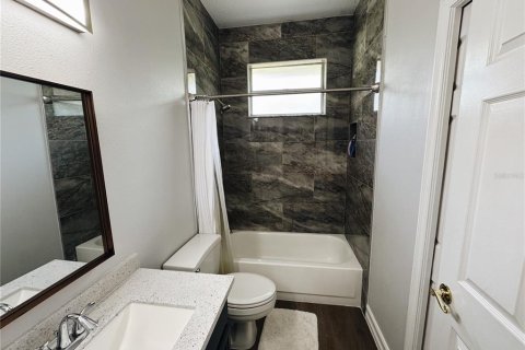 Casa en venta en Orlando, Florida, 4 dormitorios, 221.11 m2 № 1905435 - foto 22