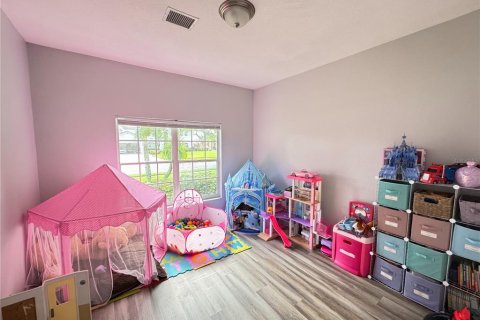 Casa en venta en Orlando, Florida, 4 dormitorios, 221.11 m2 № 1905435 - foto 21