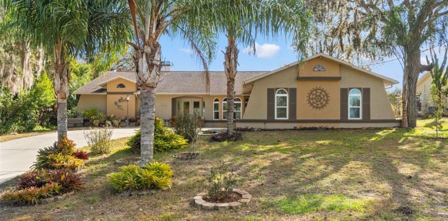 Villa ou maison à Spring Hill, Floride 3 chambres, 184.88 m2 № 2121776