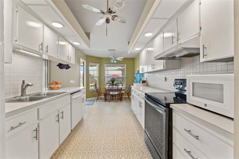 Villa ou maison à vendre à Spring Hill, Floride: 3 chambres, 184.88 m2 № 2121776 - photo 18