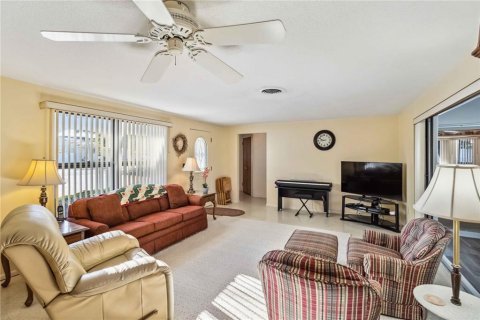 Villa ou maison à vendre à Bradenton, Floride: 2 chambres, 190.82 m2 № 1585895 - photo 7