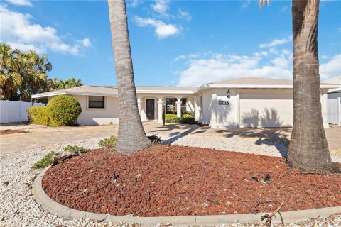 Villa ou maison à vendre à Bradenton, Floride: 2 chambres, 190.82 m2 № 1585895 - photo 2
