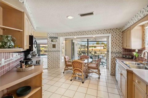 Villa ou maison à vendre à Bradenton, Floride: 2 chambres, 190.82 m2 № 1585895 - photo 21